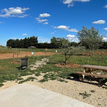 Studio A La Ferme Villa Arles Exterior photo